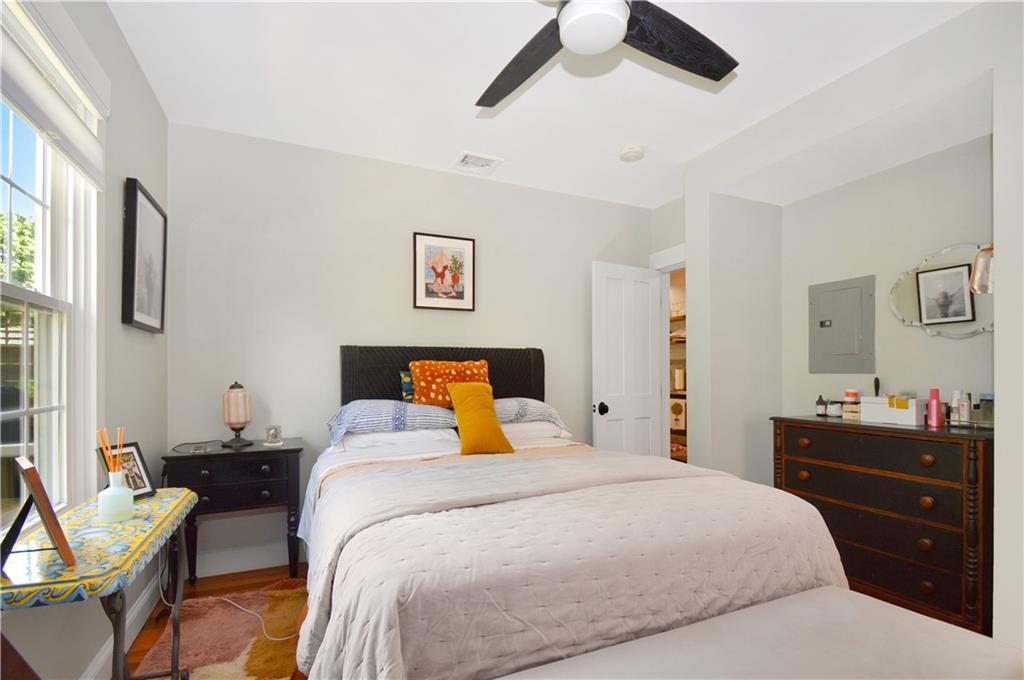 7 Bay View Avenue Unit B Property Photo 24