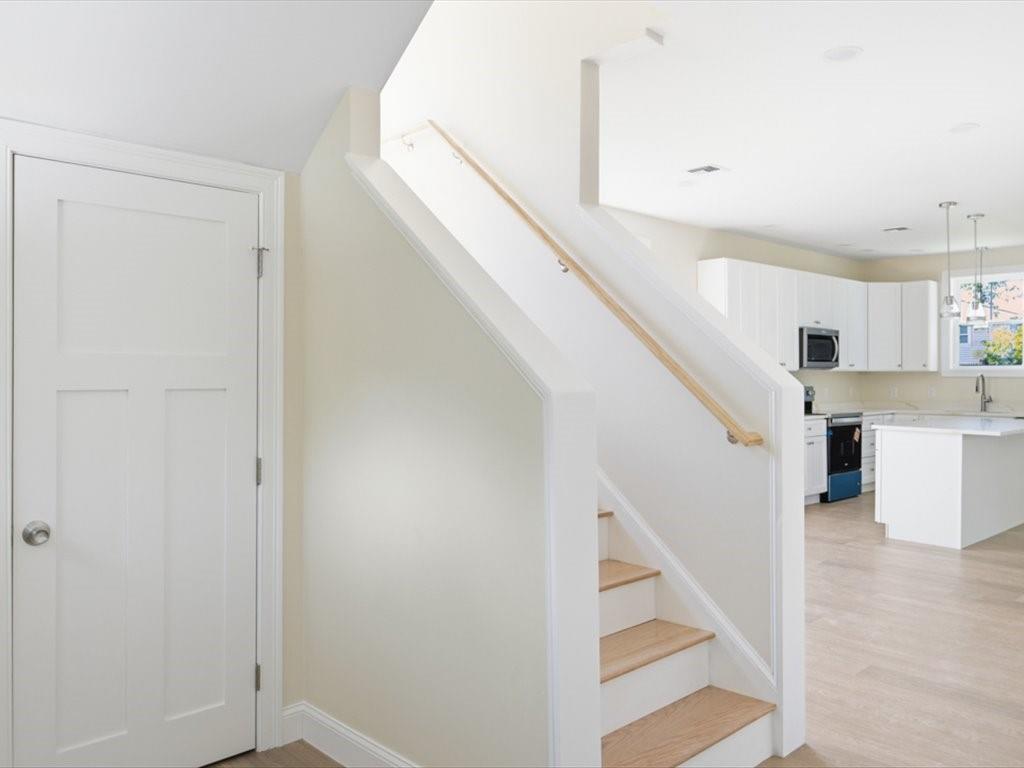 51 Dunbar Avenue Property Photo 9