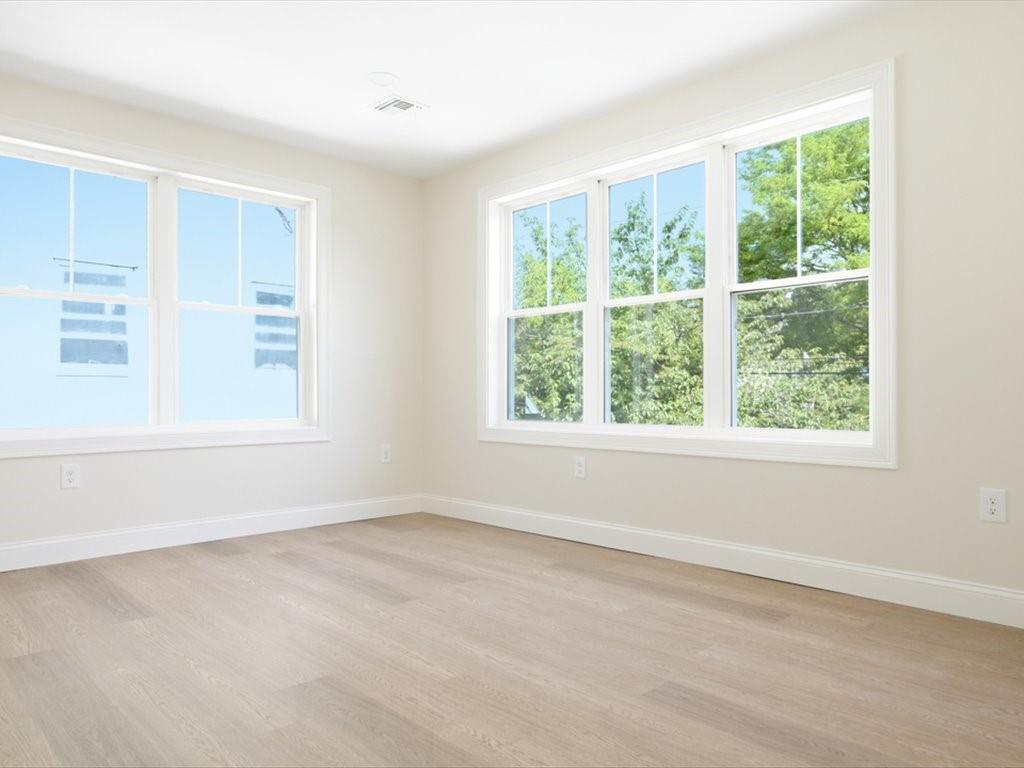 51 Dunbar Avenue Property Photo 23