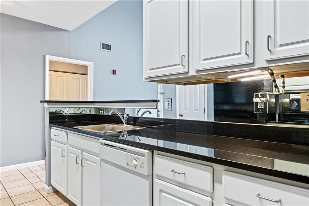1000 Providence Place Unit 401 & St407 Property Photo 3