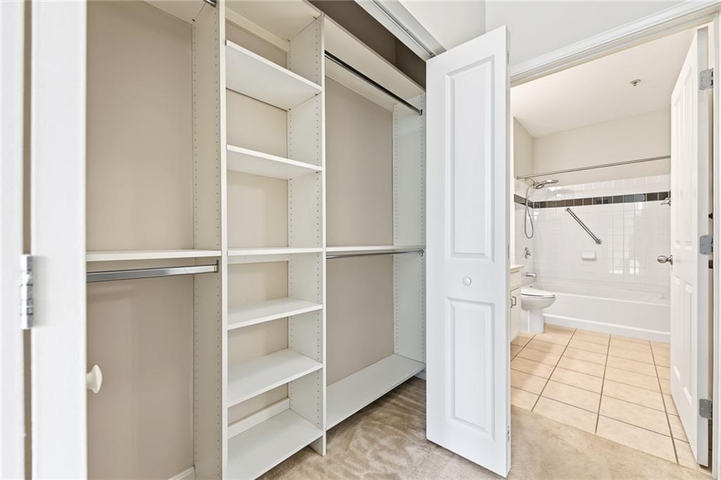 1000 Providence Place Unit 401 & St407 Property Photo 20