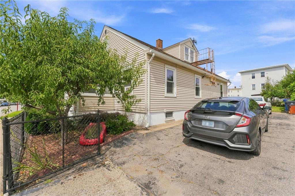 106 John Street Property Photo 2