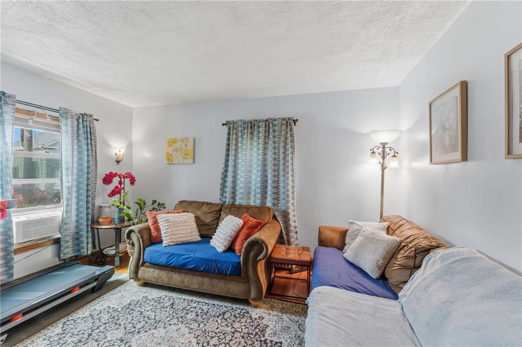 106 John Street Property Photo 7