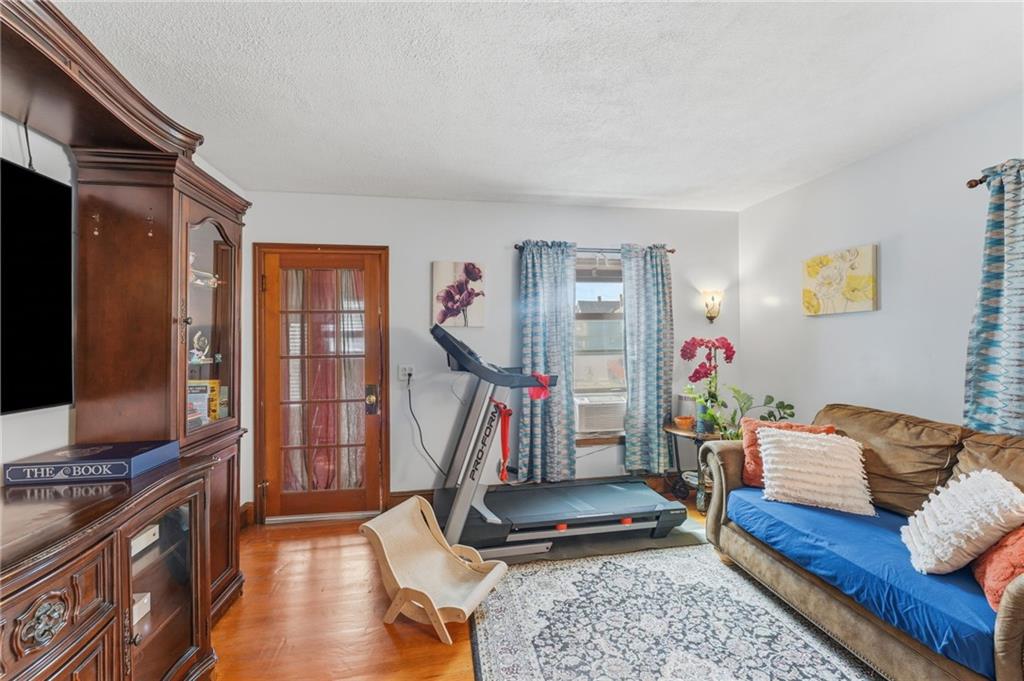 106 John Street Property Photo 8