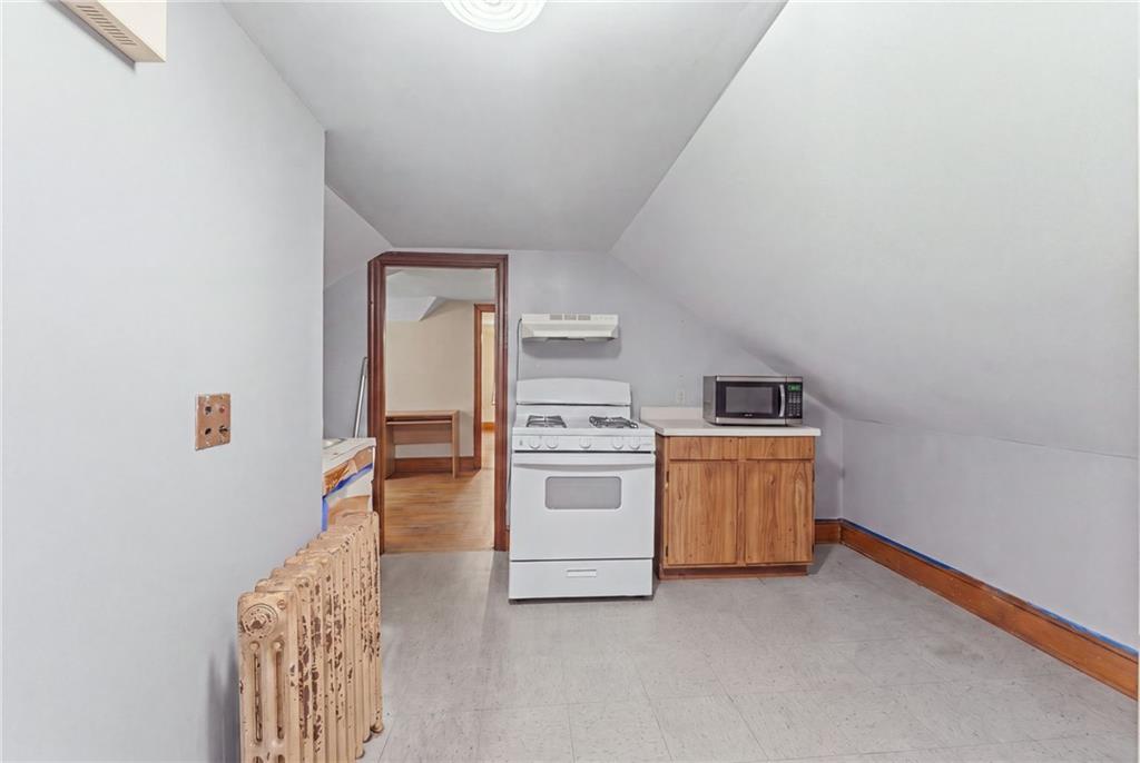 106 John Street Property Photo 24