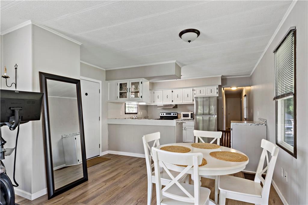 5 Lane #f Property Photo 10