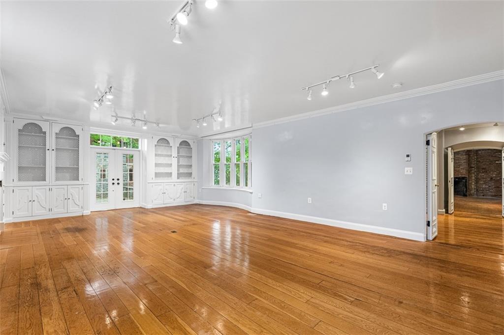 195 George Street Property Photo 17