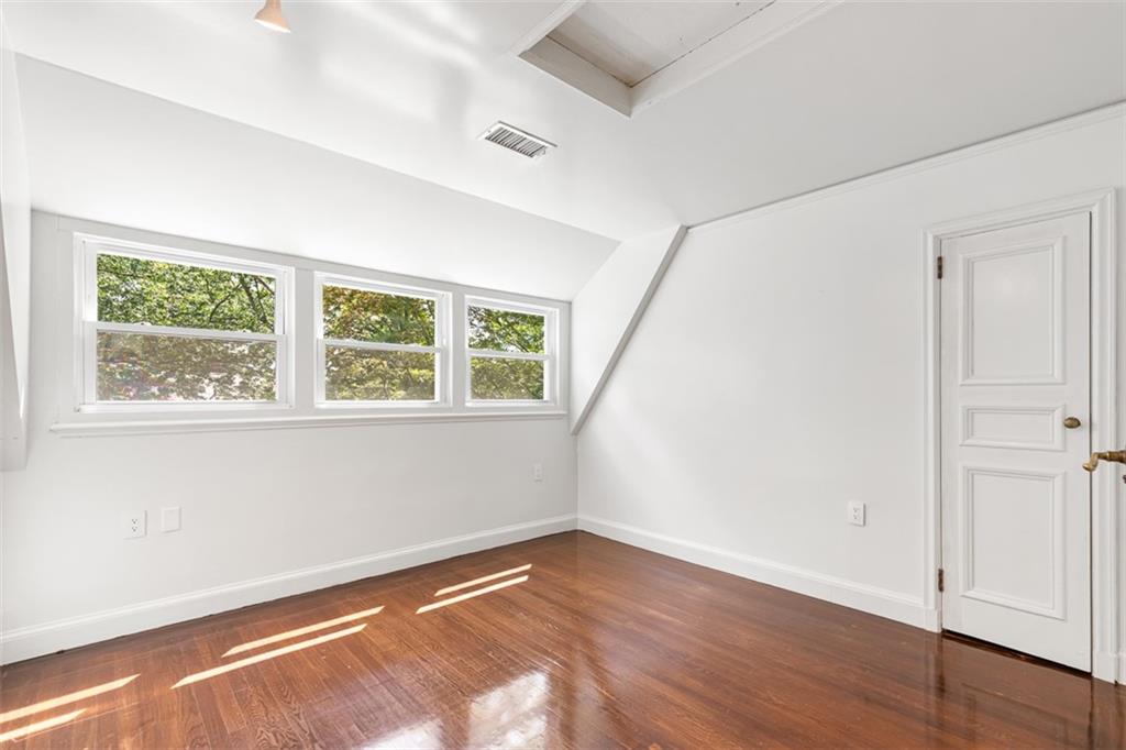 195 George Street Property Photo 36