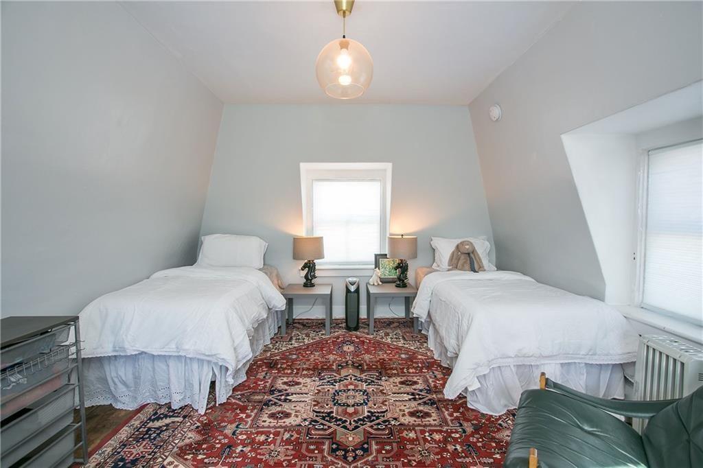 12 Poplar Street Property Photo 17