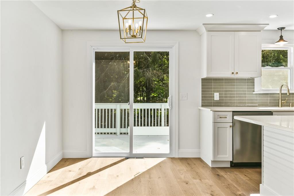 58 Sand Turn Road Property Photo 6