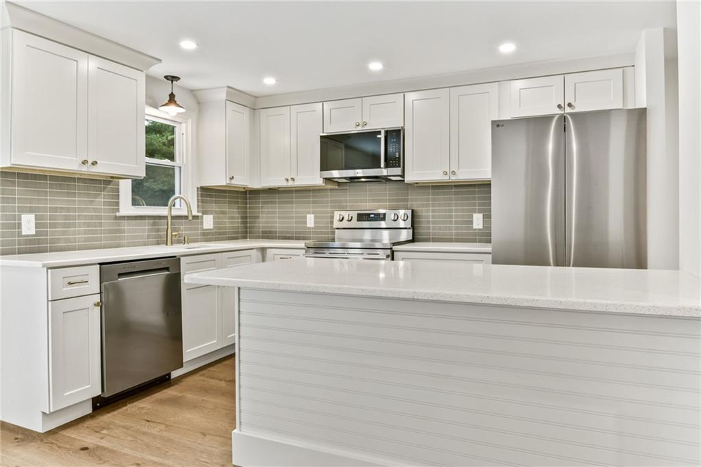 58 Sand Turn Road Property Photo 8
