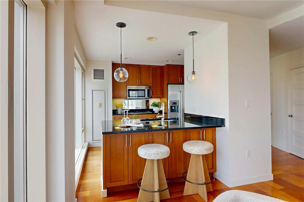 100 Exchange Street Unit 1006 Property Photo 10