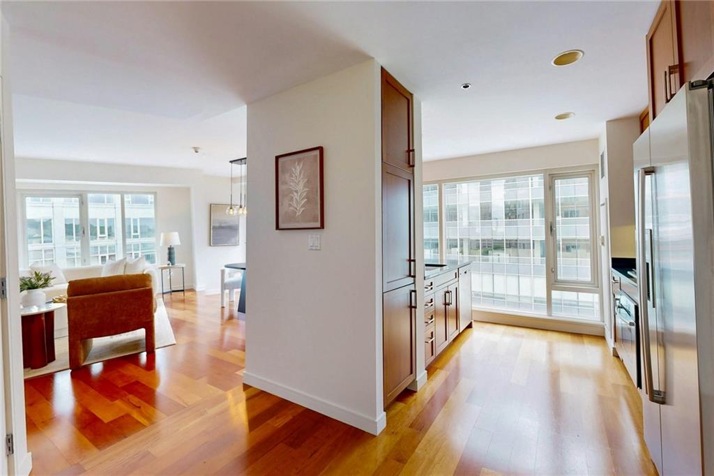 100 Exchange Street Unit 1006 Property Photo 15