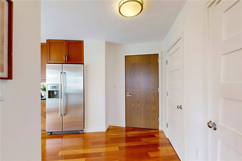 100 Exchange Street Unit 1006 Property Photo 16