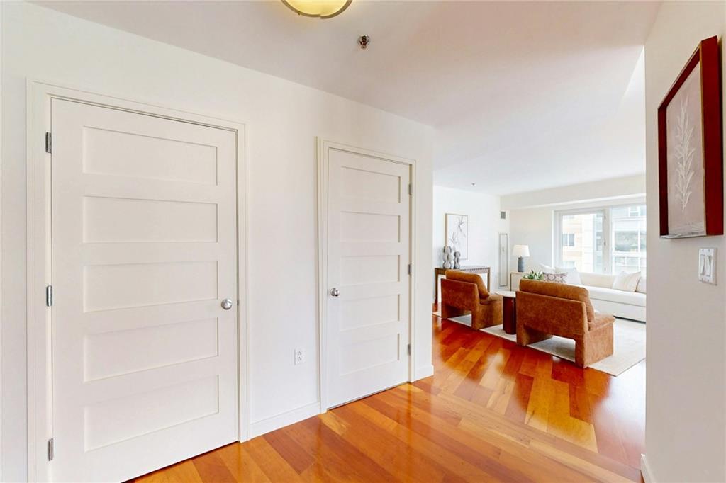 100 Exchange Street Unit 1006 Property Photo 17