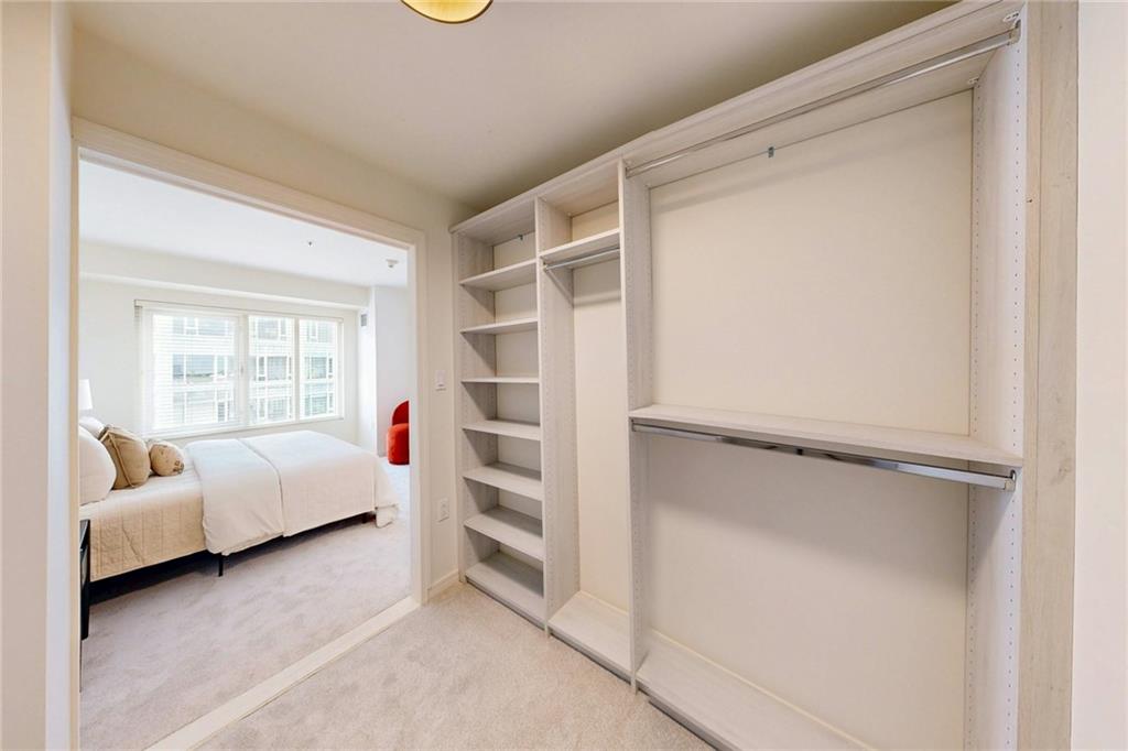 100 Exchange Street Unit 1006 Property Photo 22