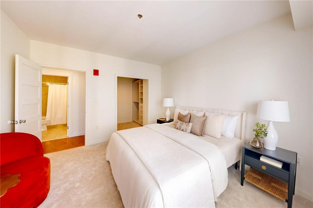 100 Exchange Street Unit 1006 Property Photo 23