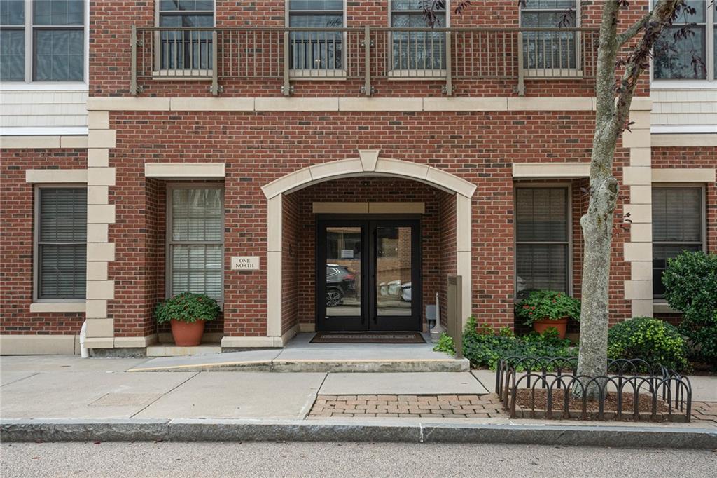 1 Wayland Avenue Unit 201n Property Photo 1