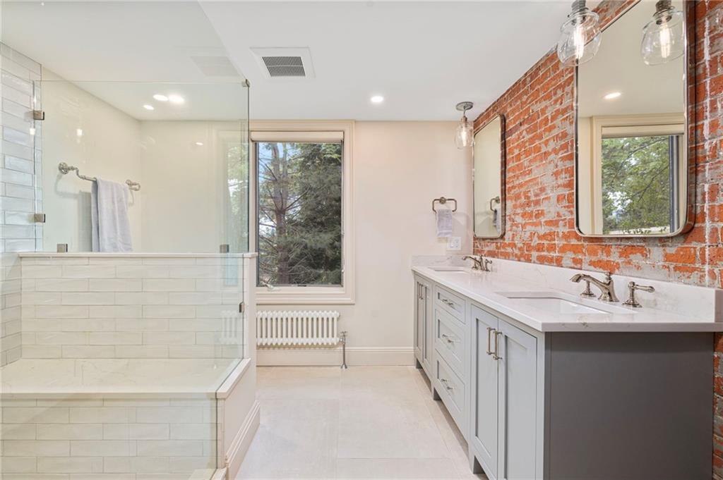 10 Nayatt Road Property Photo 21
