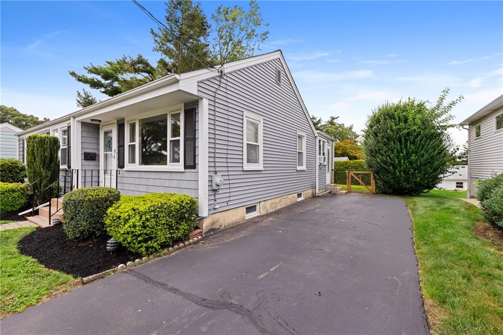 198 Holland Street Property Photo 2