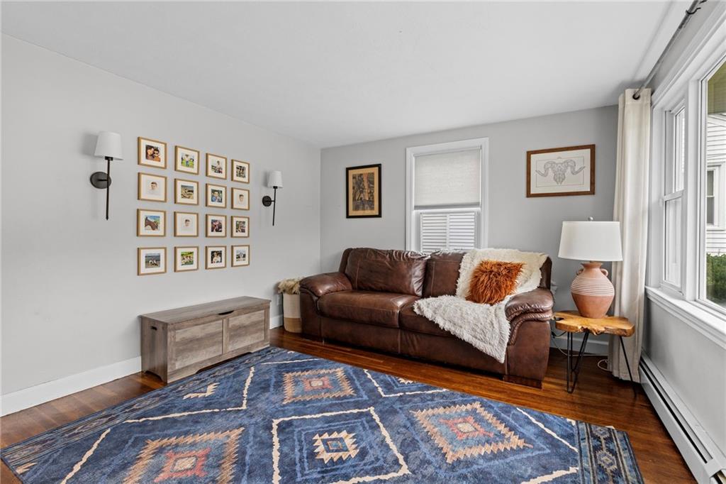 198 Holland Street Property Photo 4