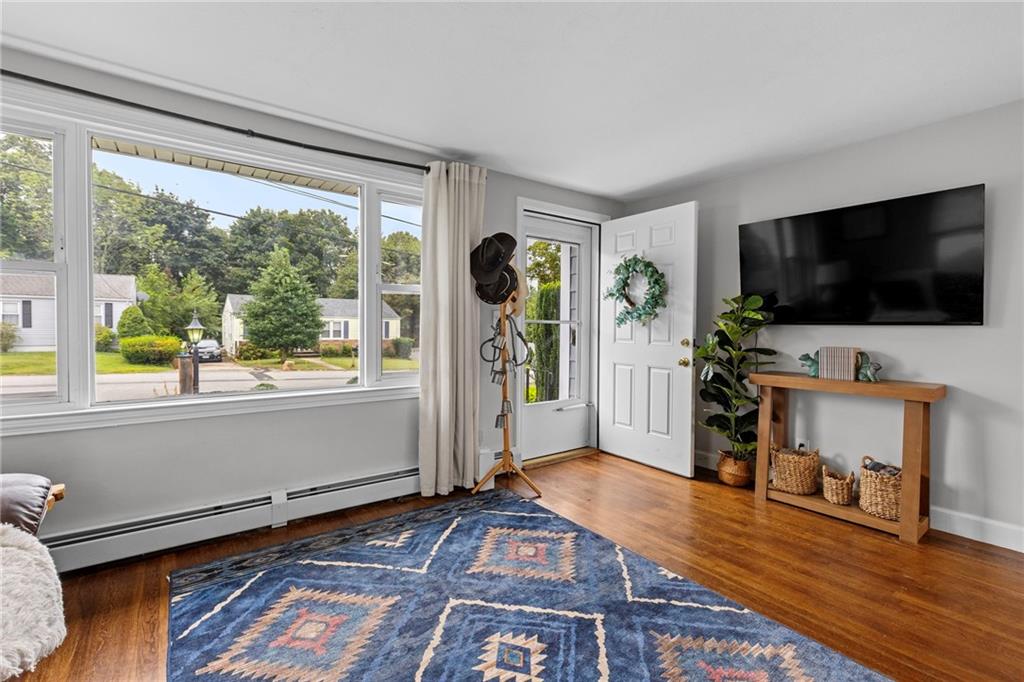 198 Holland Street Property Photo 7