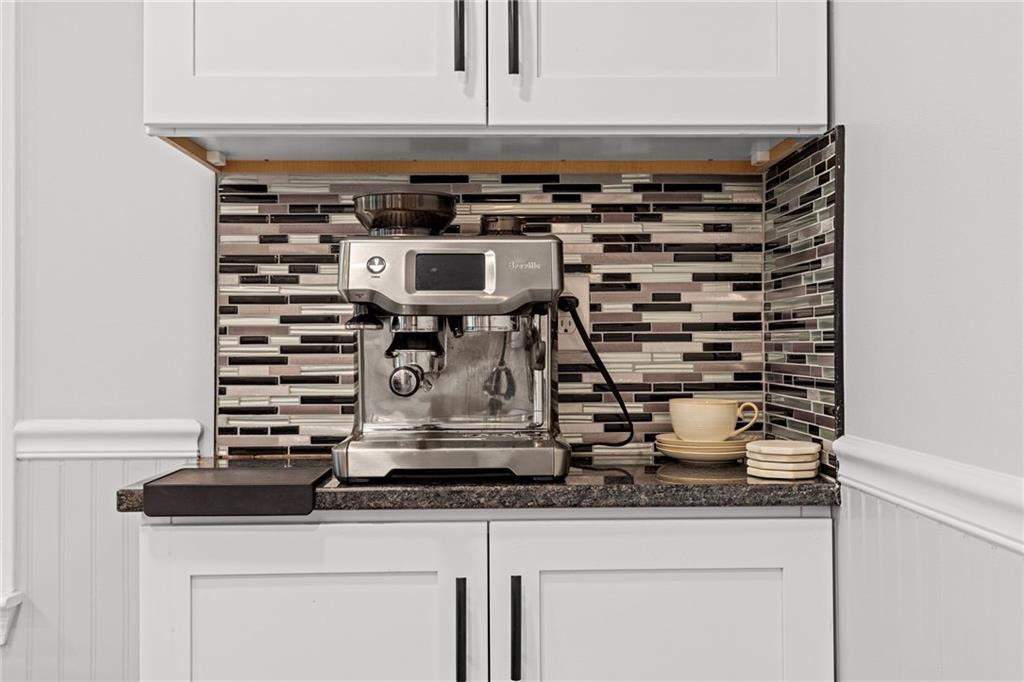 198 Holland Street Property Photo 12
