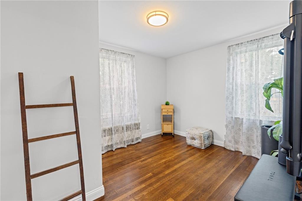 198 Holland Street Property Photo 28