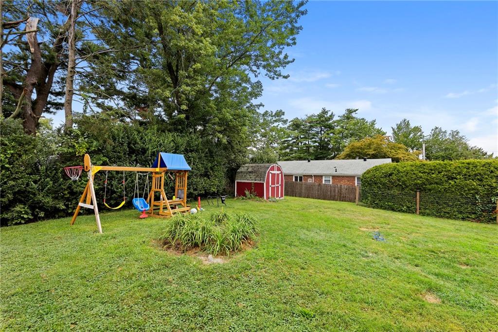 198 Holland Street Property Photo 39