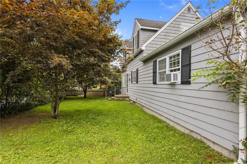 24 Fairbanks Avenue Property Photo 2