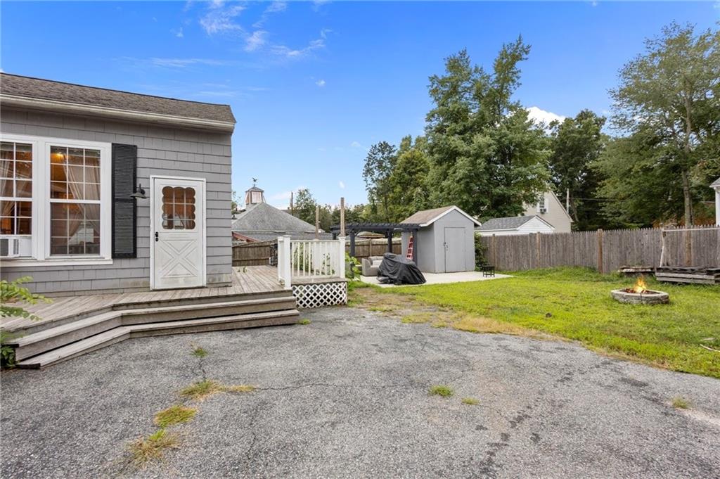 24 Fairbanks Avenue Property Photo 6