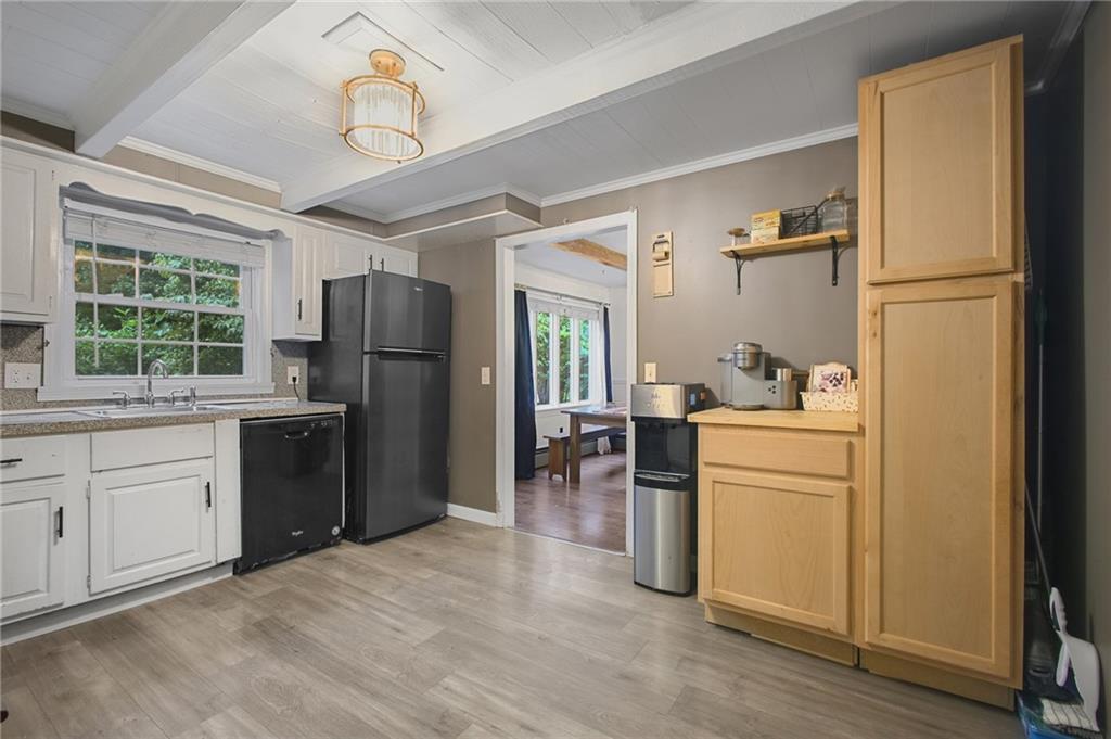 24 Fairbanks Avenue Property Photo 12