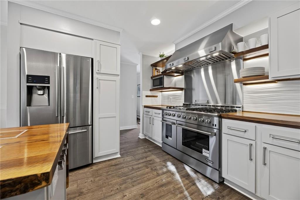 336 Williams Street Property Photo 10