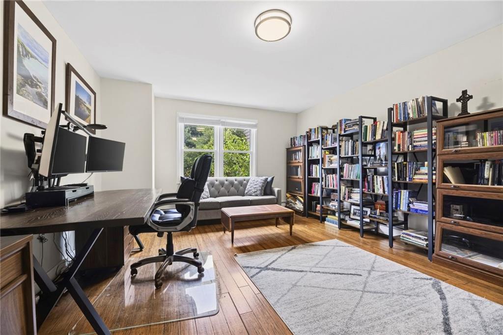 336 Williams Street Property Photo 33