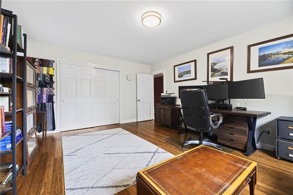 336 Williams Street Property Photo 34