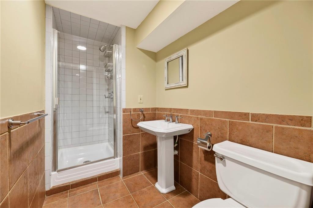 336 Williams Street Property Photo 41