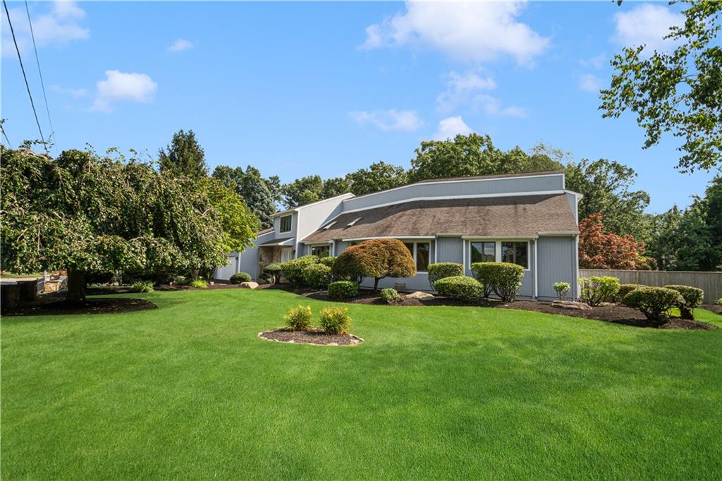 30 Dutchess Drive Property Photo 1