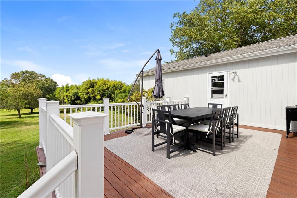 331 Third Beach Road Property Photo 43