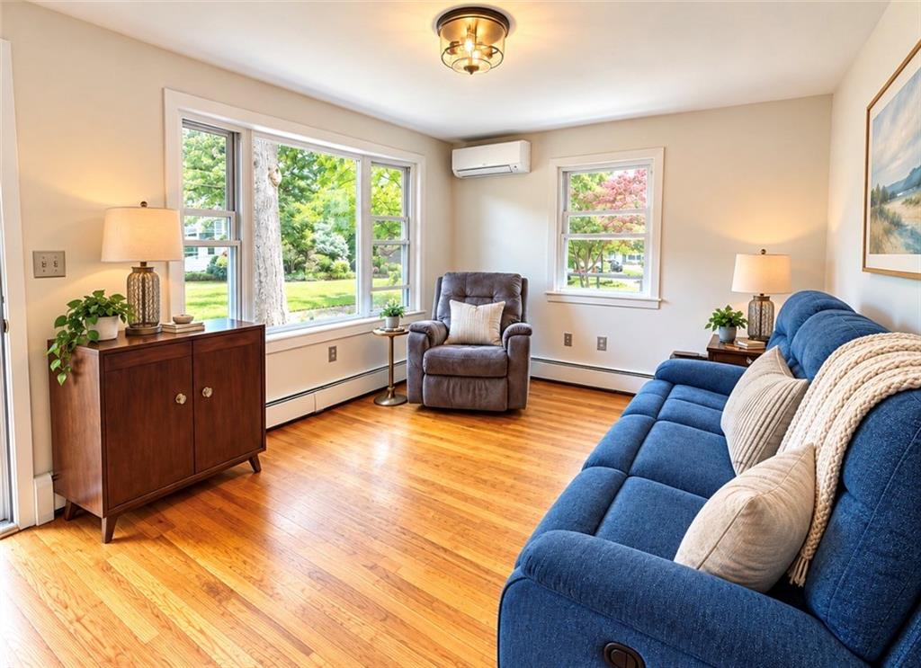 20 New York Avenue Property Photo 3