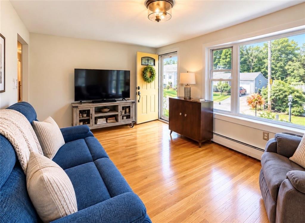 20 New York Avenue Property Photo 4