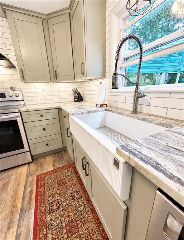 20 New York Avenue Property Photo 9