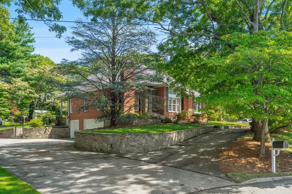 1 Mulberry Court Property Photo 4