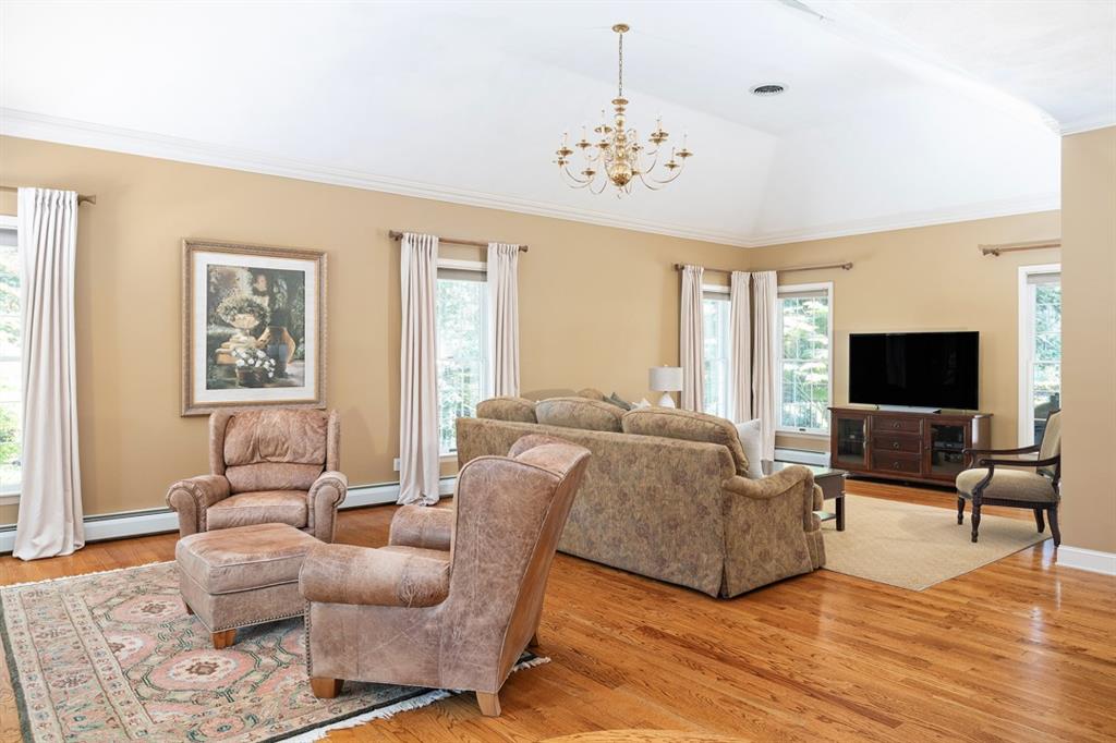 1 Mulberry Court Property Photo 6