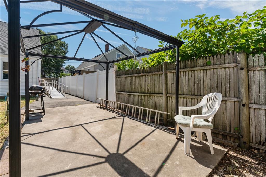 39 Wollaston Street Property Photo 38