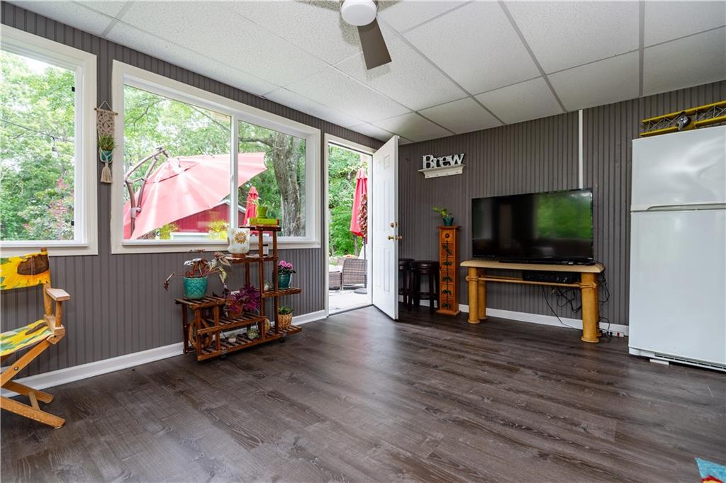 315 Crompton Road Property Photo 24