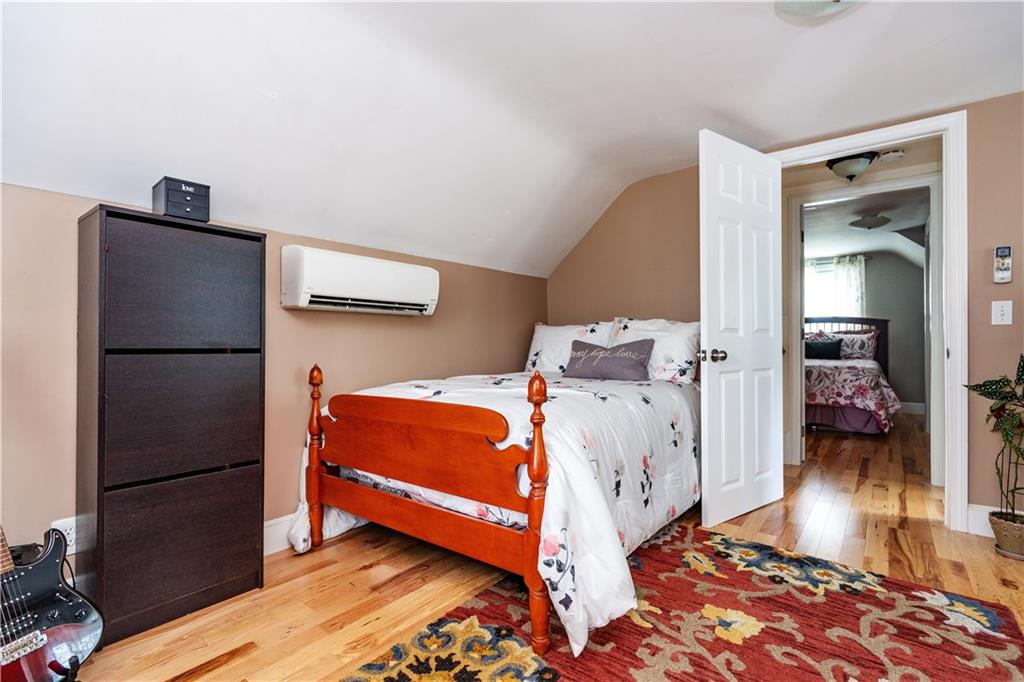 315 Crompton Road Property Photo 27