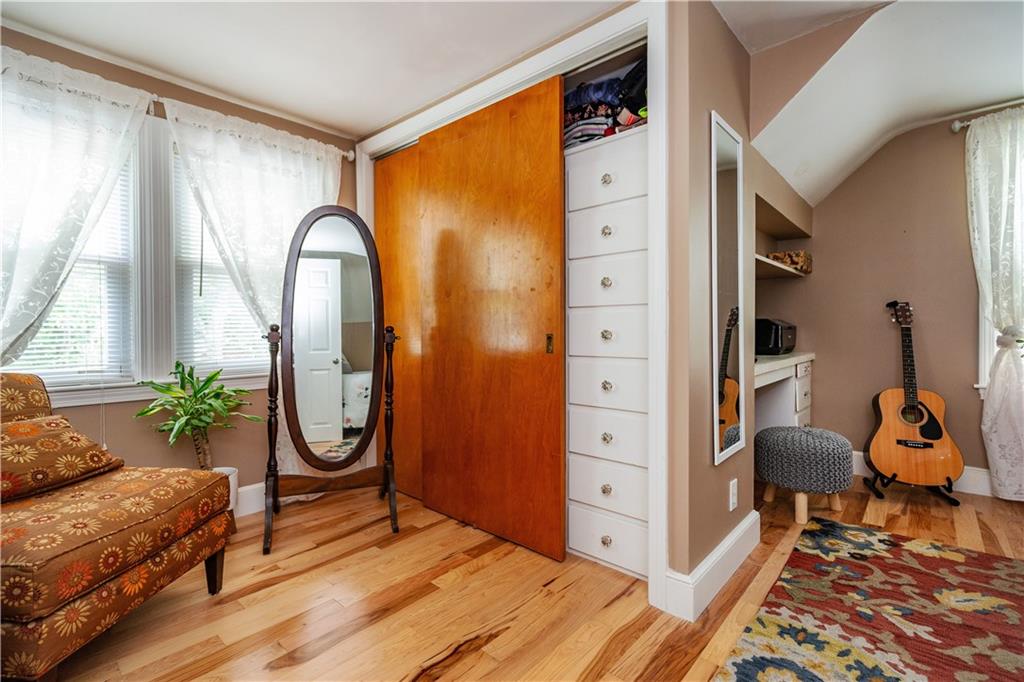 315 Crompton Road Property Photo 28