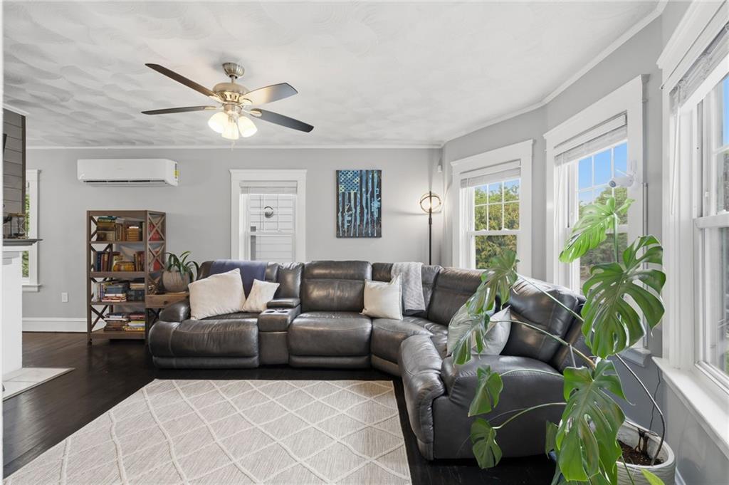 55 Friendly Road Property Photo 5