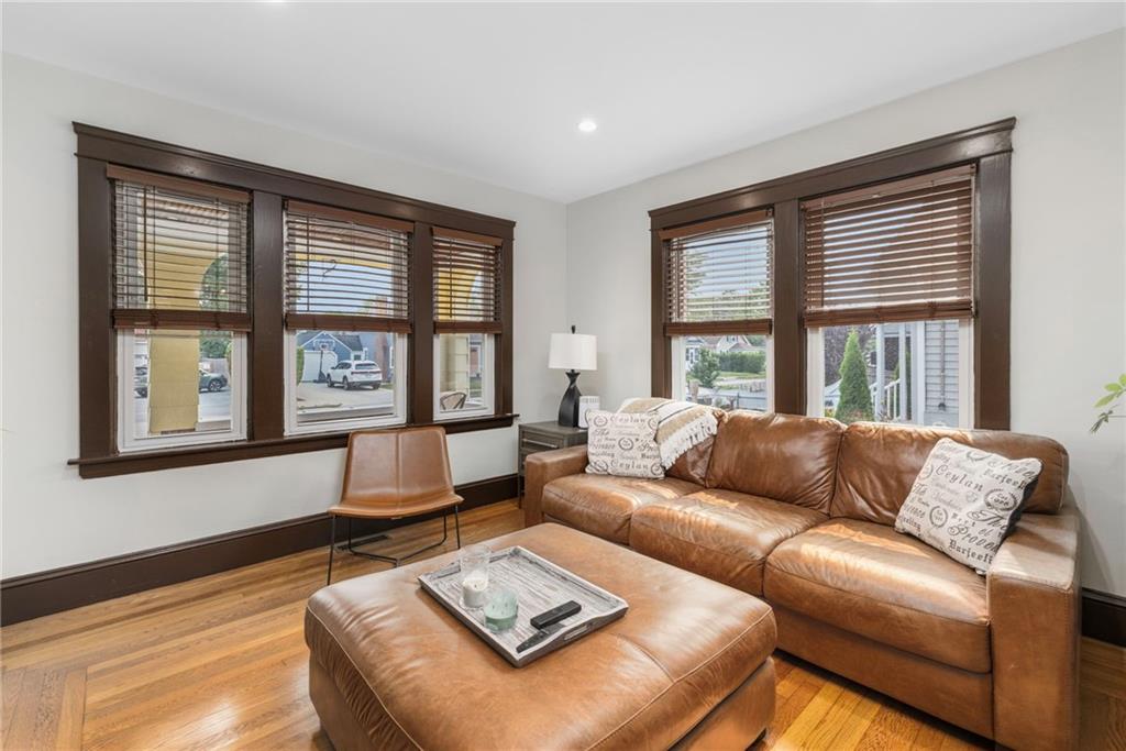 76 Myrtle Avenue Property Photo 6
