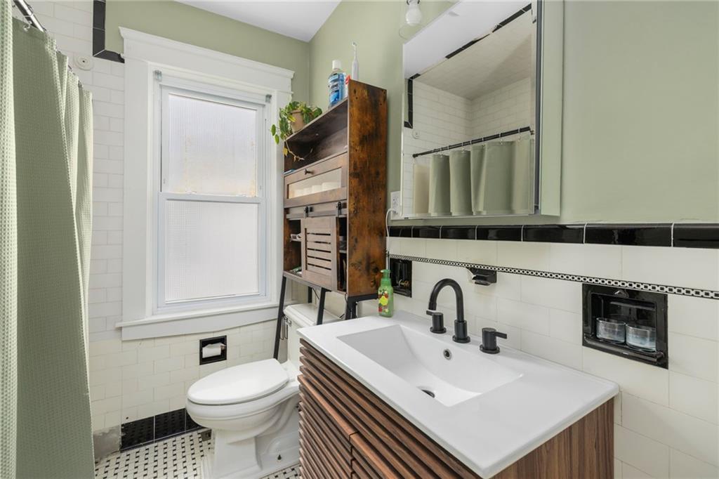 76 Myrtle Avenue Property Photo 21